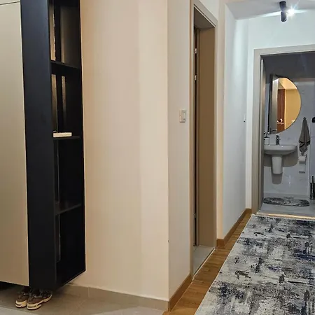 Apartment Supreme